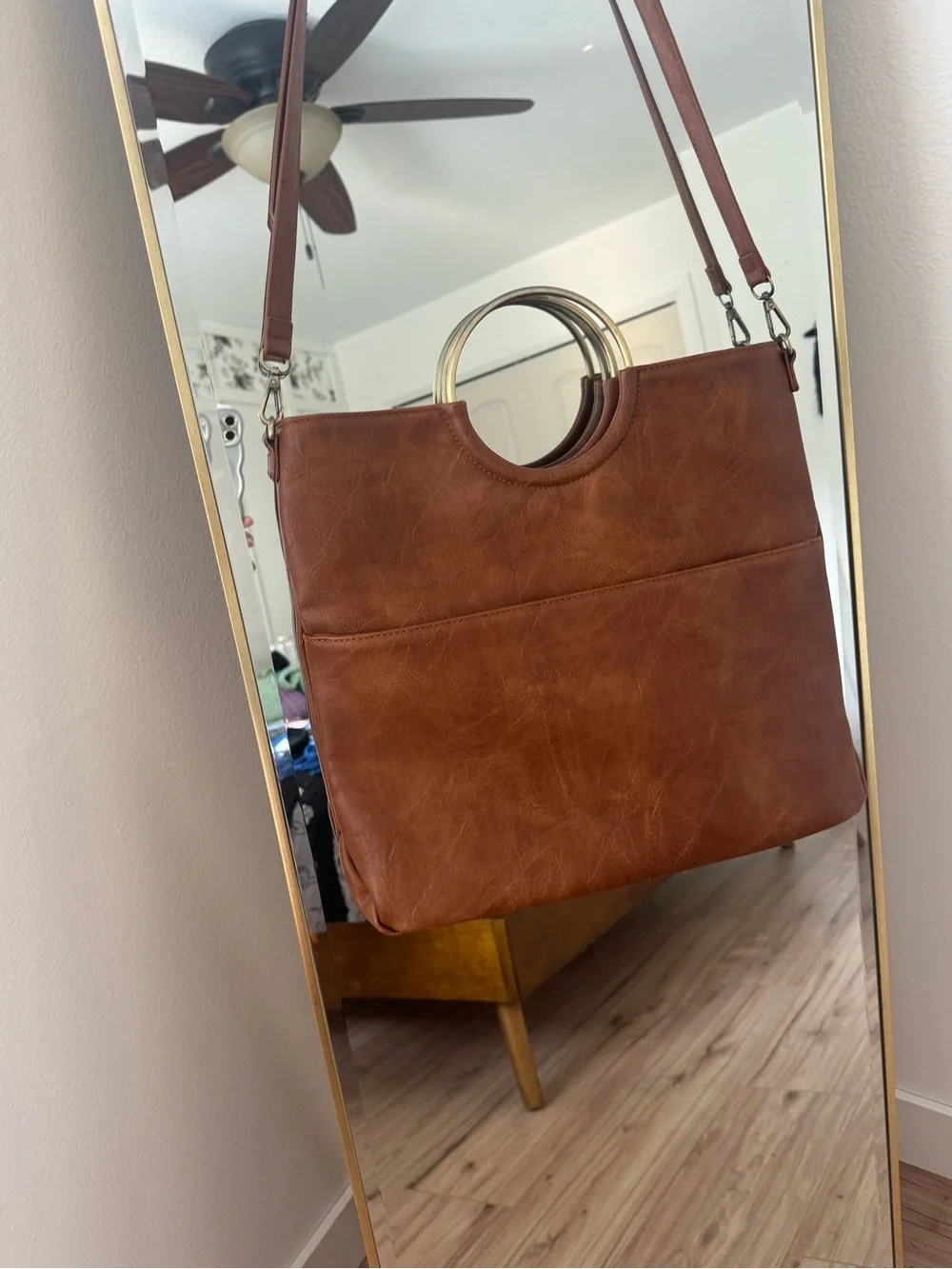 Stylish Tan Shoulder Bag with Front Pocket